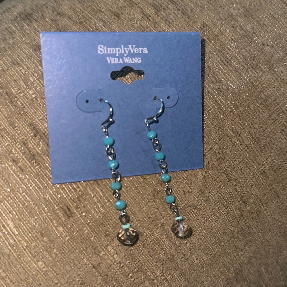 Vera Wang earrings NWT